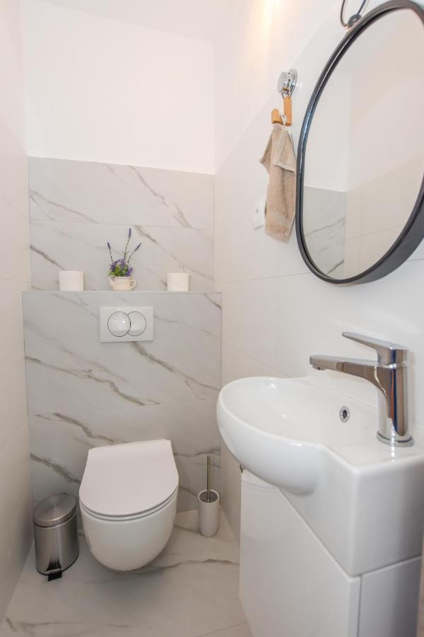 Apartament Sidro